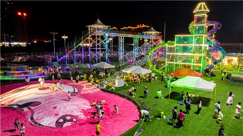 儿童乐园夜景