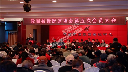 新当选协会主席谢文喜发表讲话