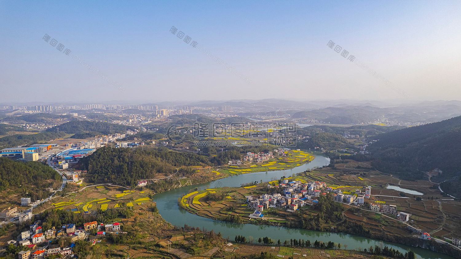 军杰辣椒厂方向