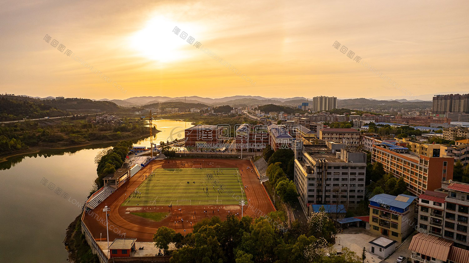 隆回九中的日落美景