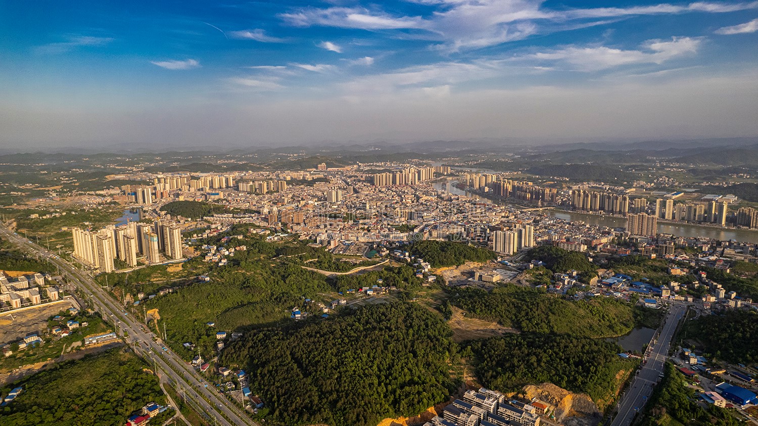 隆回城北方向看县城