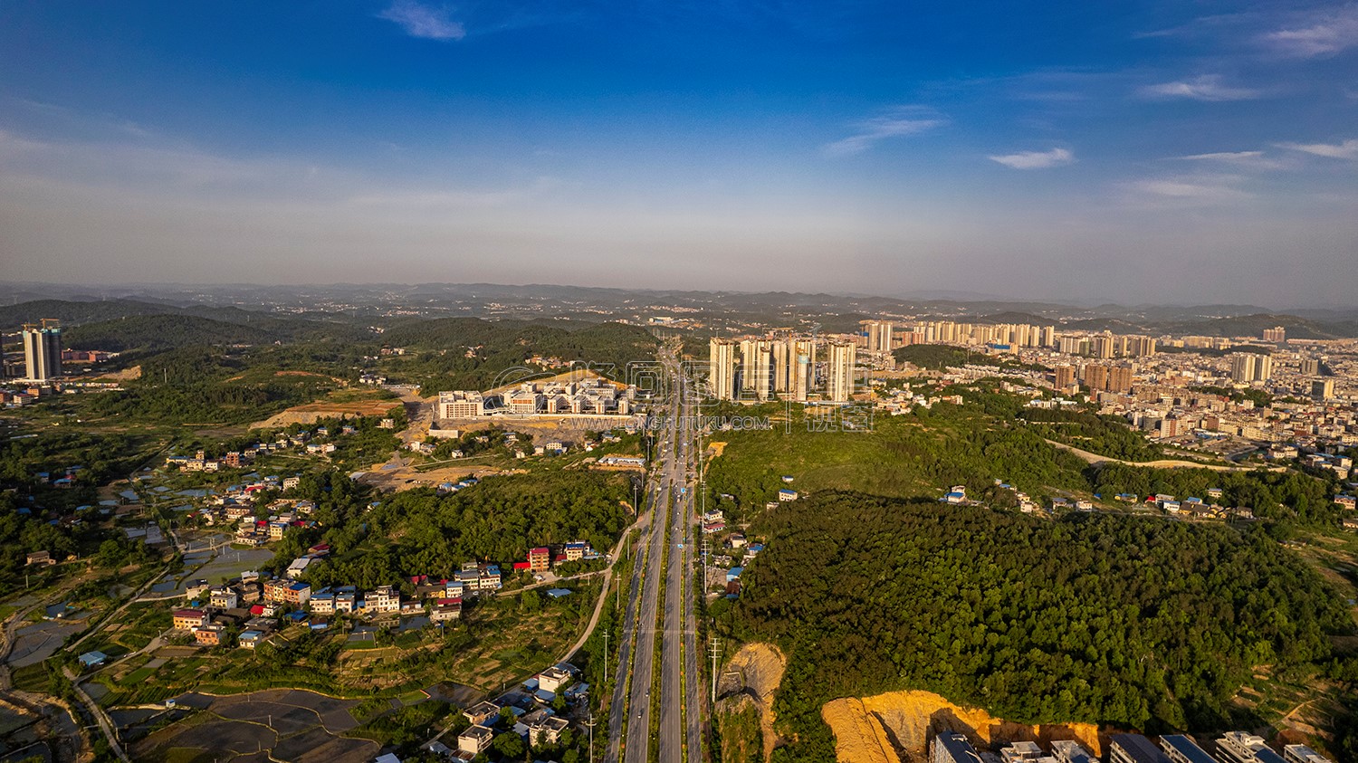 隆回大道恒祥学校方向