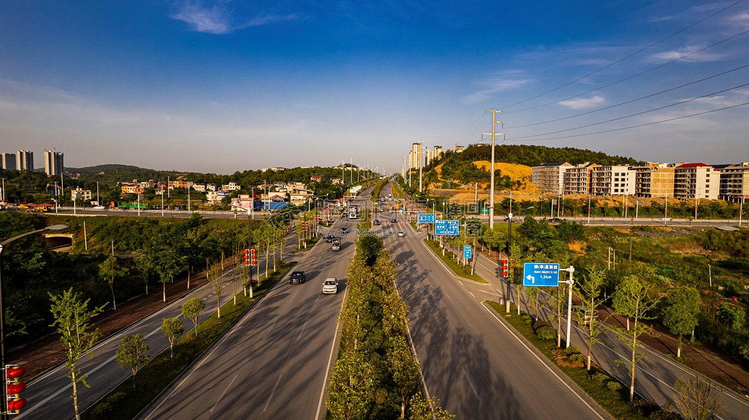 隆回大道与龙门路交界处