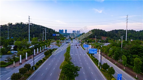 魏源大道与隆回大道交界处