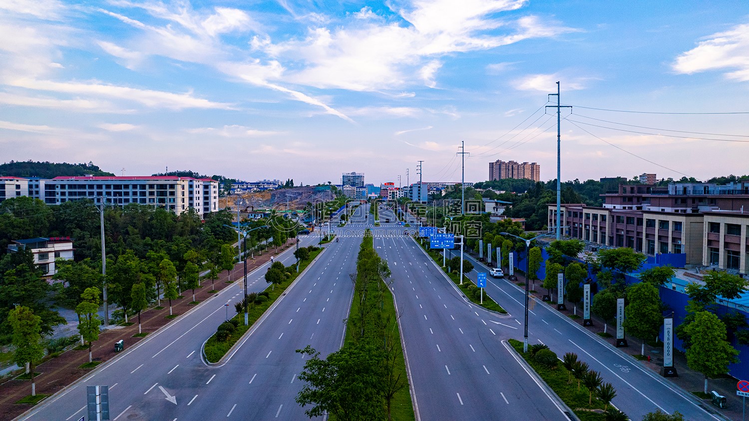 魏源大道环城路方向