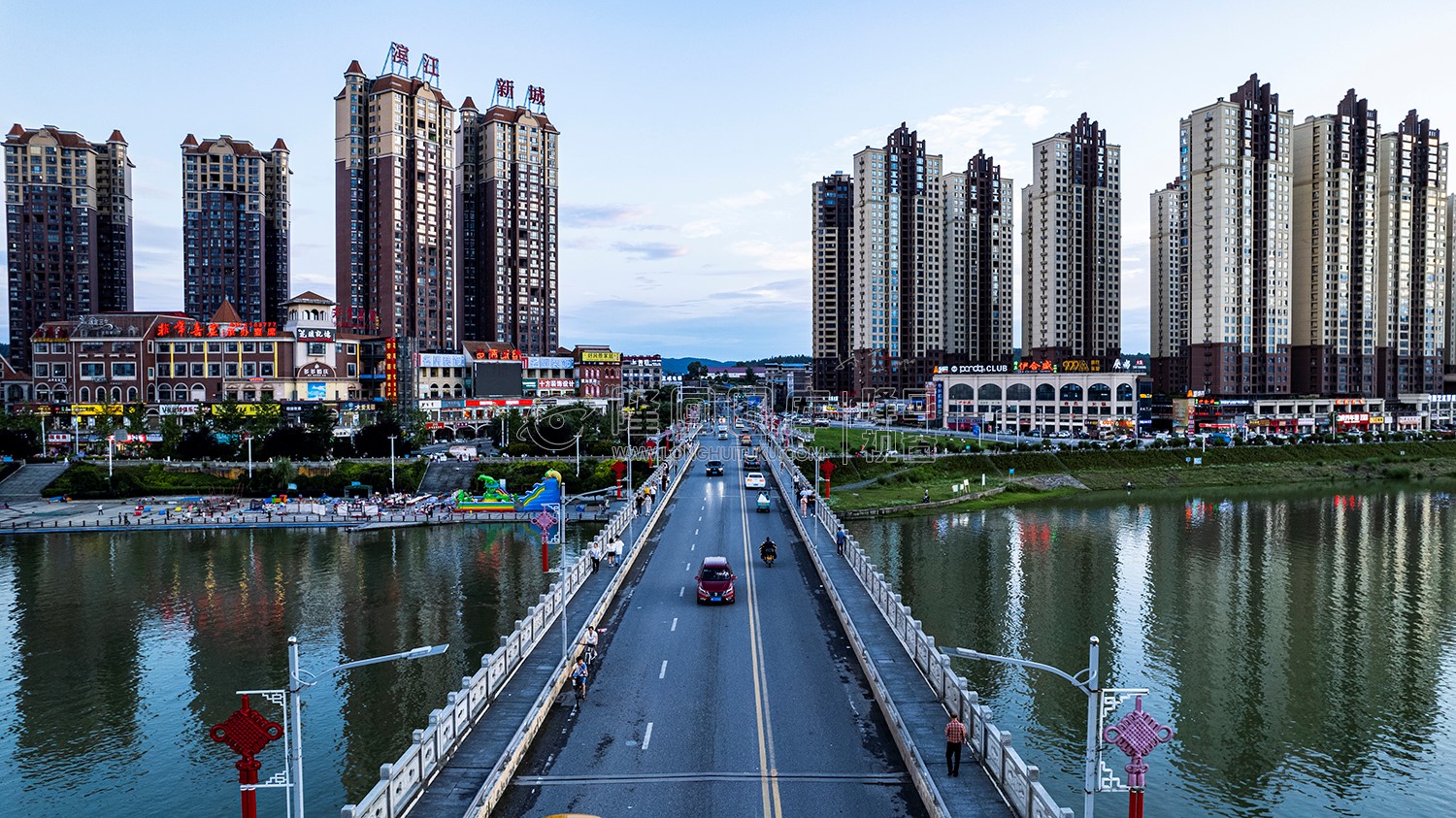 巴黎新城 滨江国际