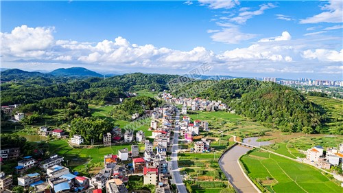 优先村的乡村风光