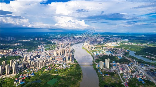 隆回二桥方向看县城