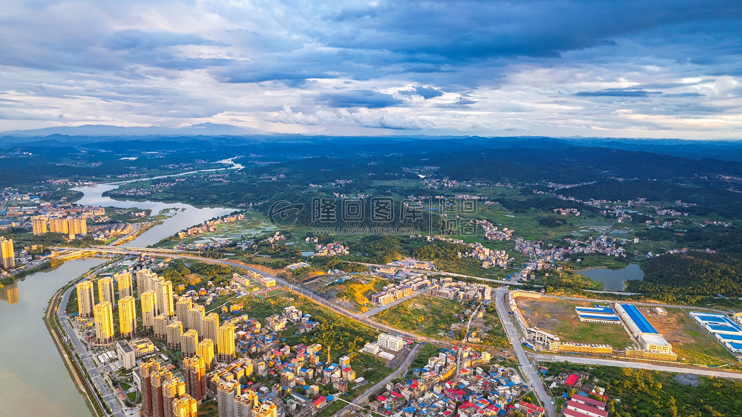 江语城七里村方向