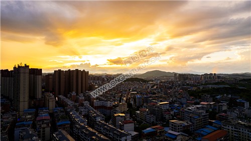 总站方向落日夕阳