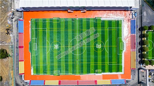 高空俯瞰向家村足球场