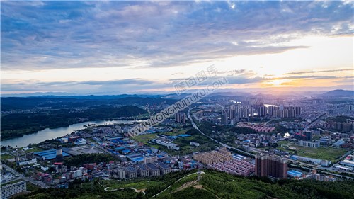 赧水河畔的隆回工业园