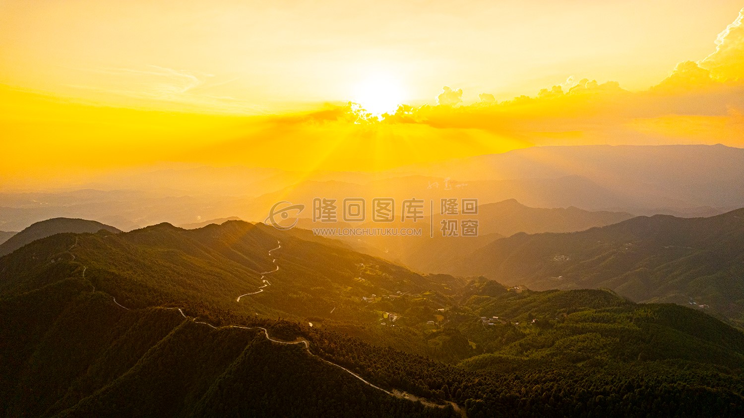 大东山山脚下的村庄