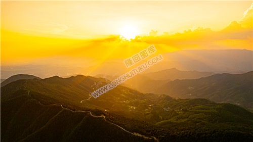 大东山山脚下的村庄