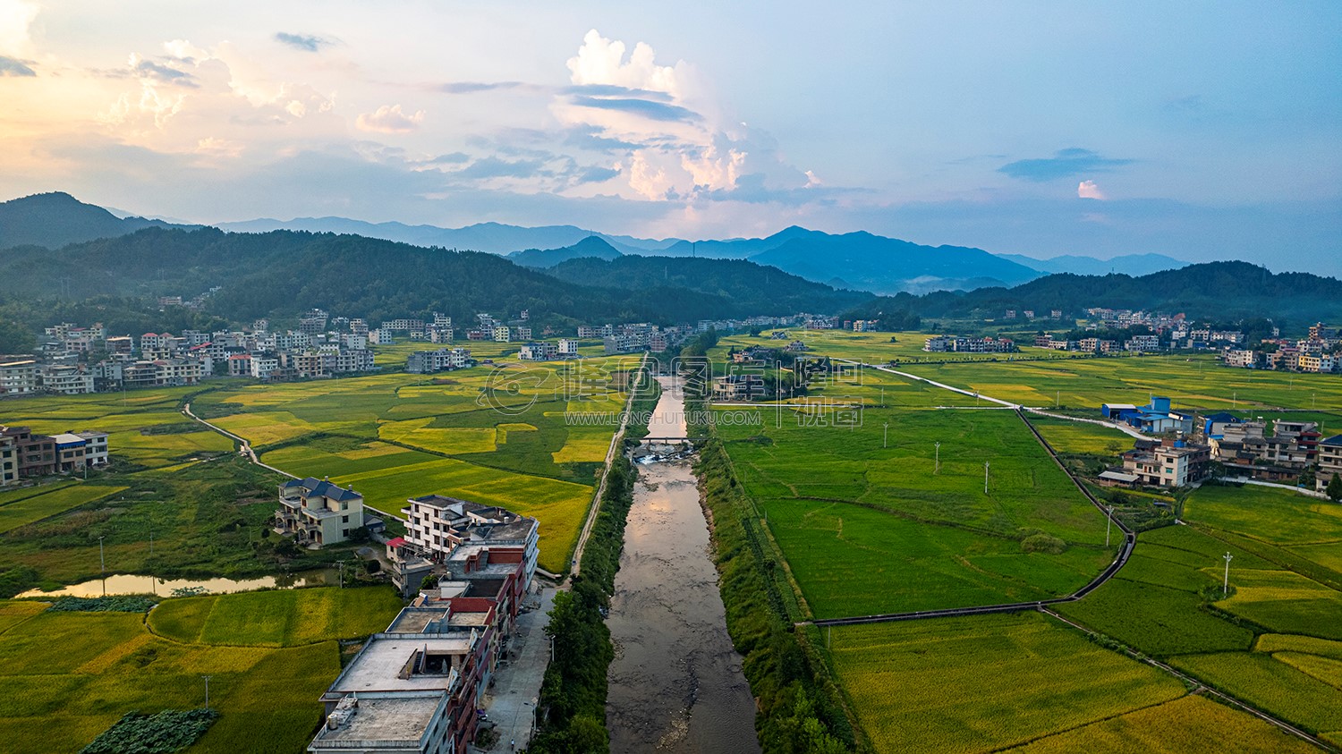 金潭村小河风光