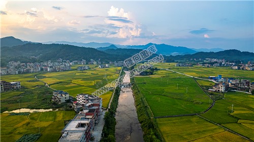 金潭村小河风光