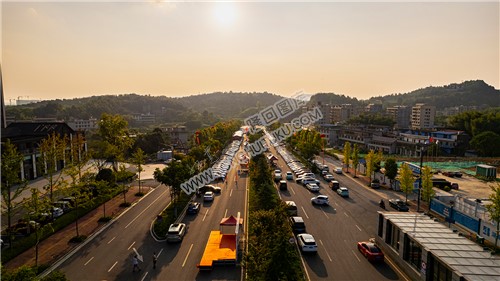 隆回高铁站汽车展会