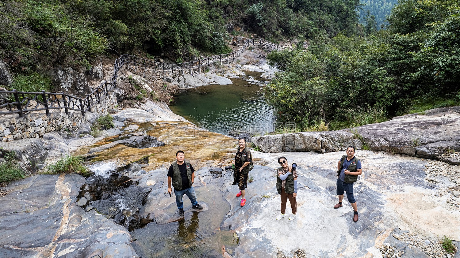 摄影协会摄友合影