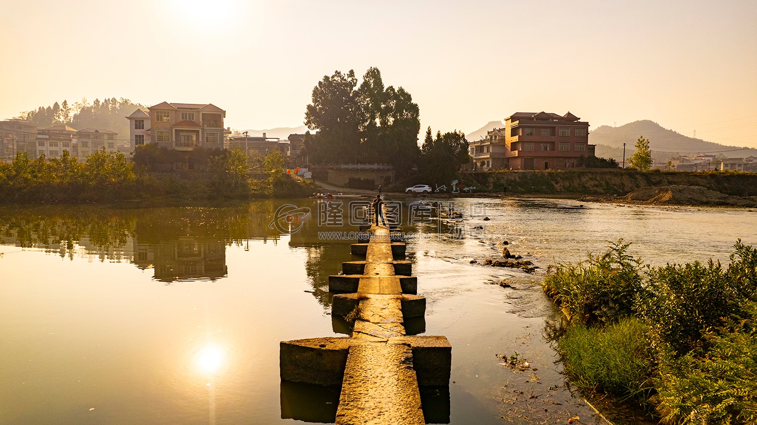西洋江上的石板桥