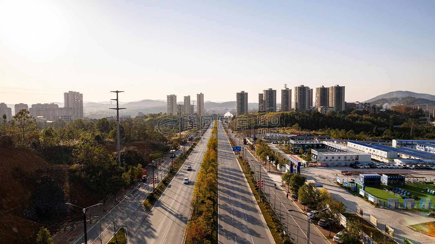 隆回县人民医院城北分院旁