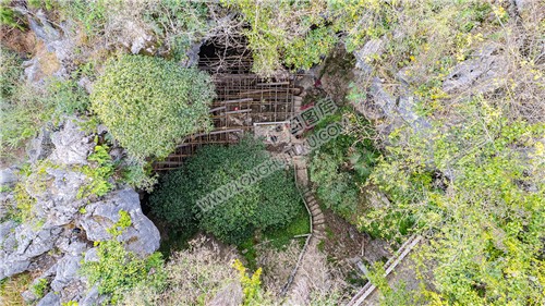 山顶洞口看天仙洞