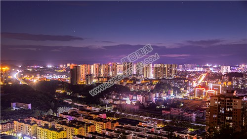 隆回县城的夜景