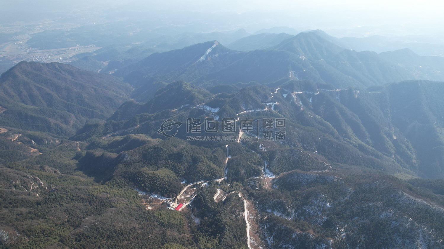 山腰下的大东山林场