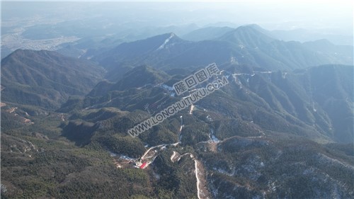 山腰下的大东山林场