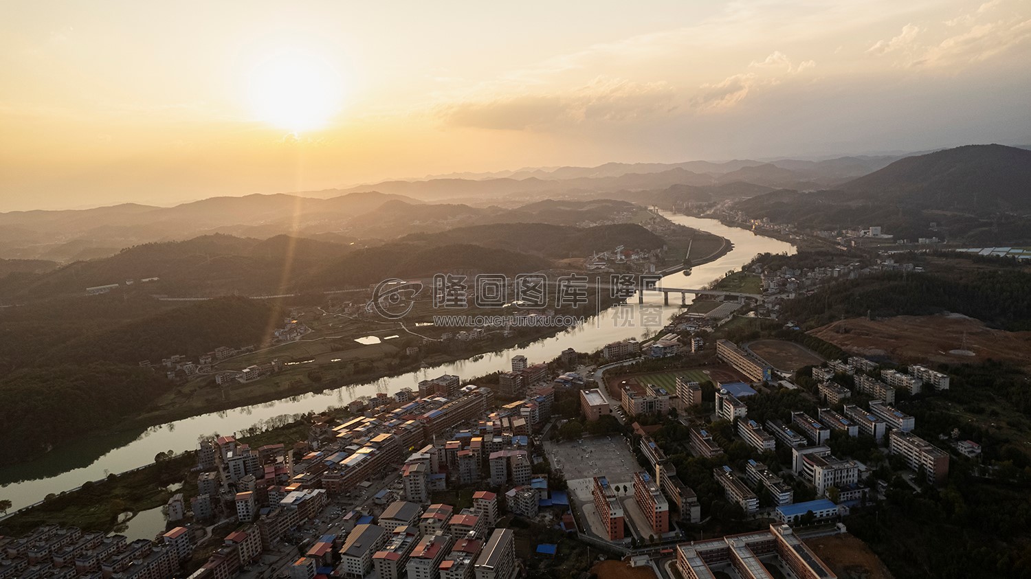 隆回二中白沙湾大桥方向