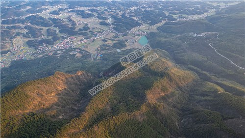 九龙山下的岩口水库