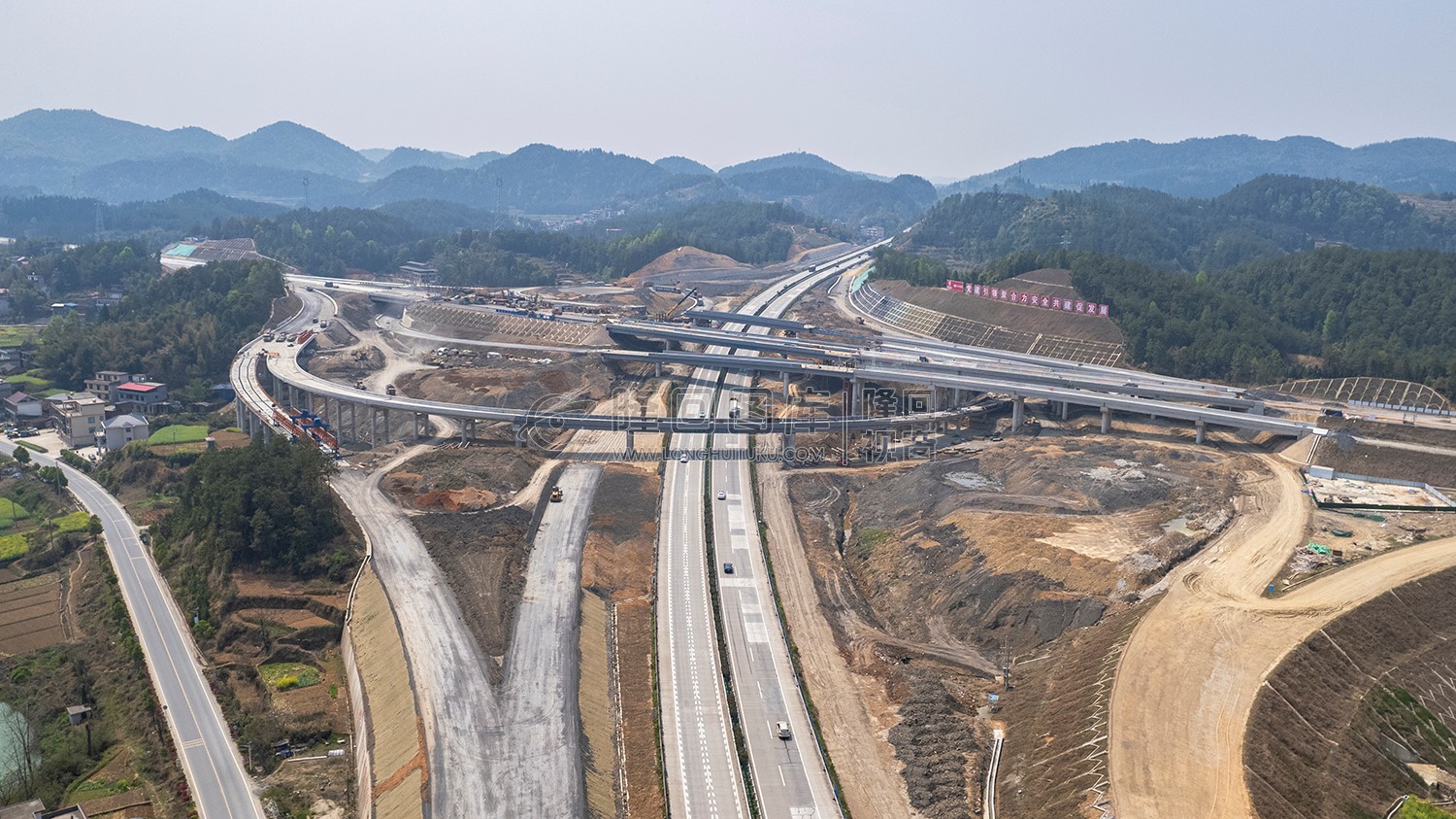 新新高速屋主塘枢纽