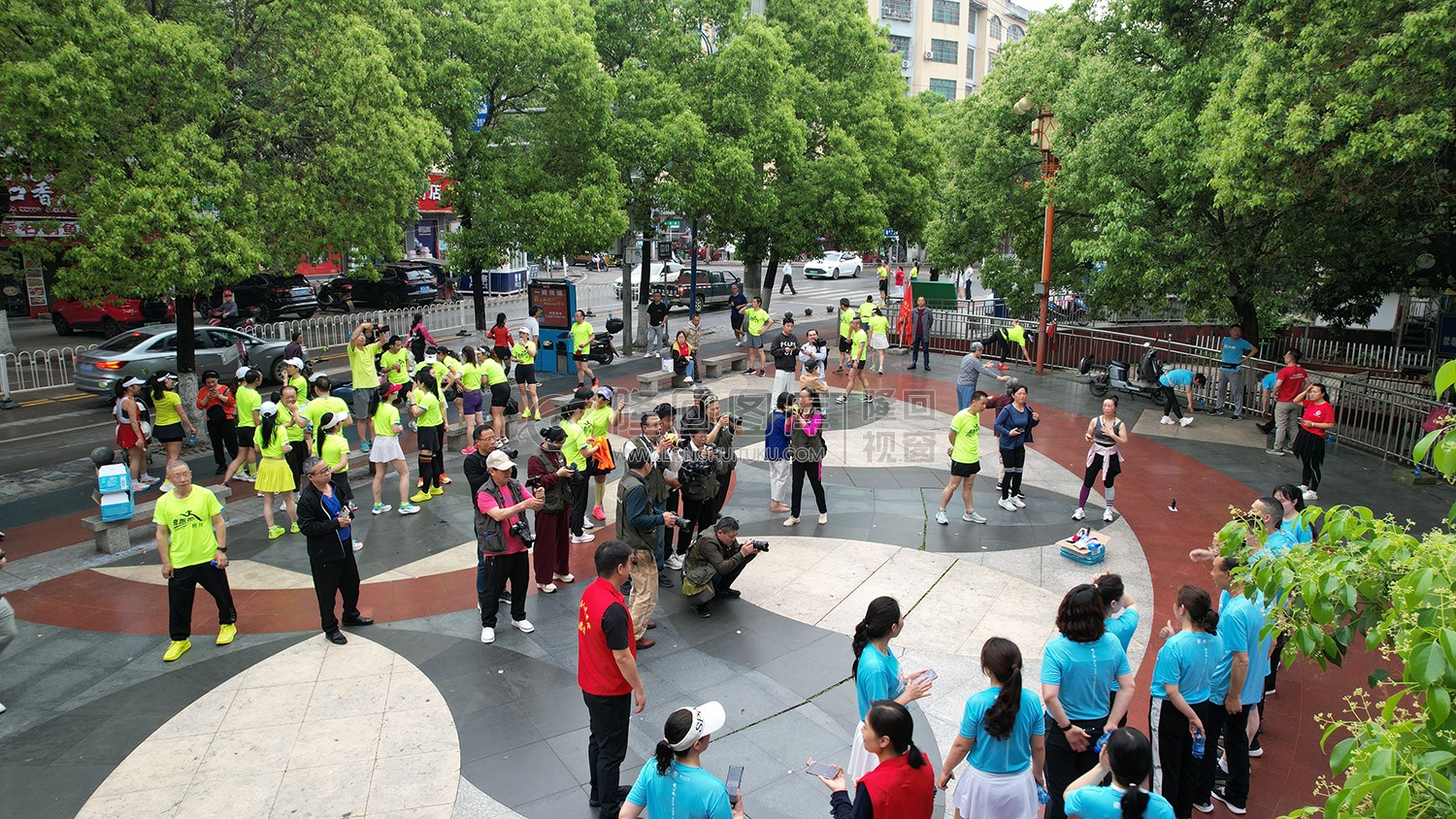 隆回摄影家协会摄影师们在拍摄