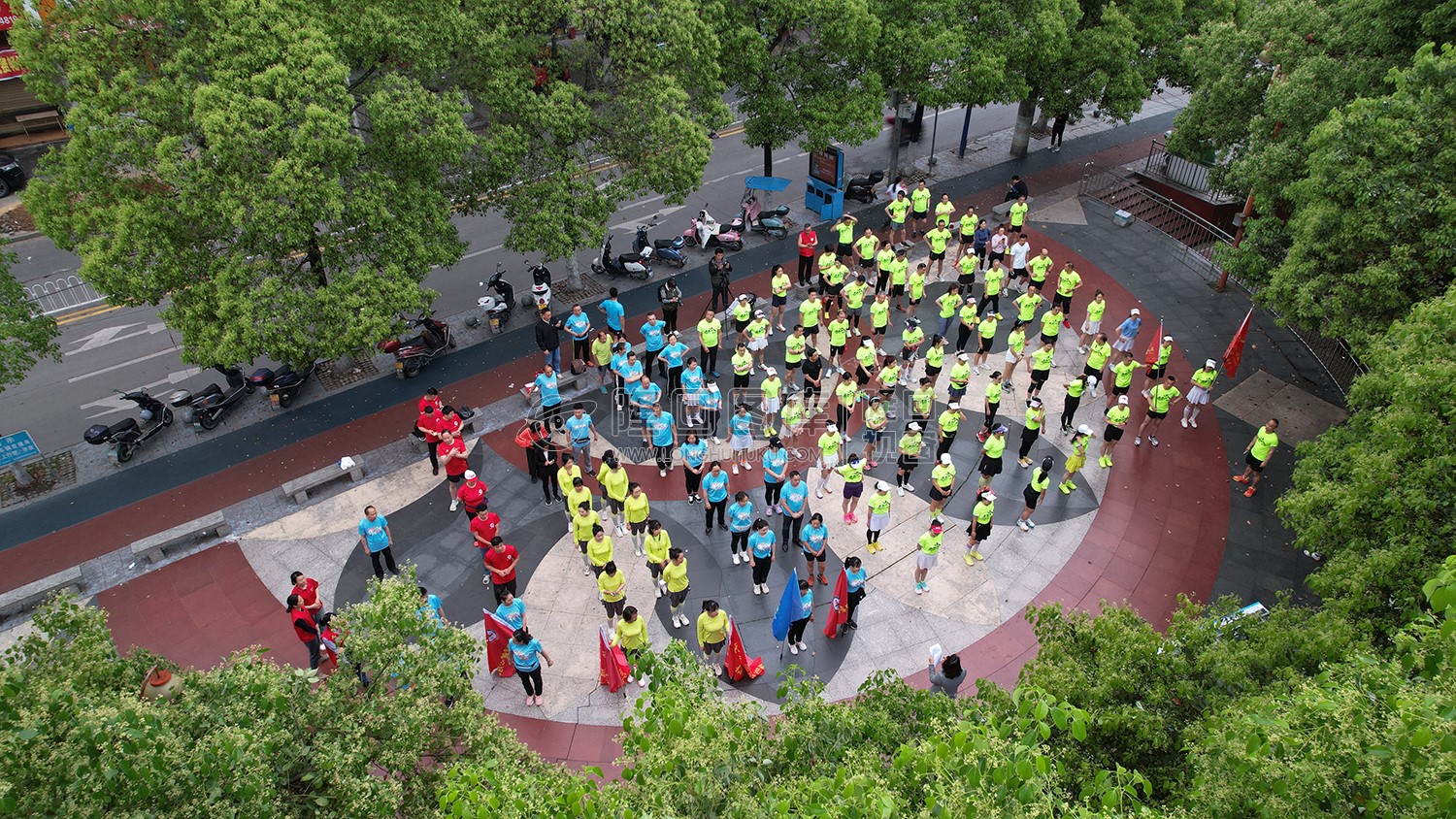 跑步前热身活动