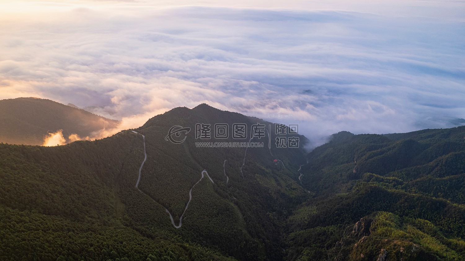 大东山下的云海
