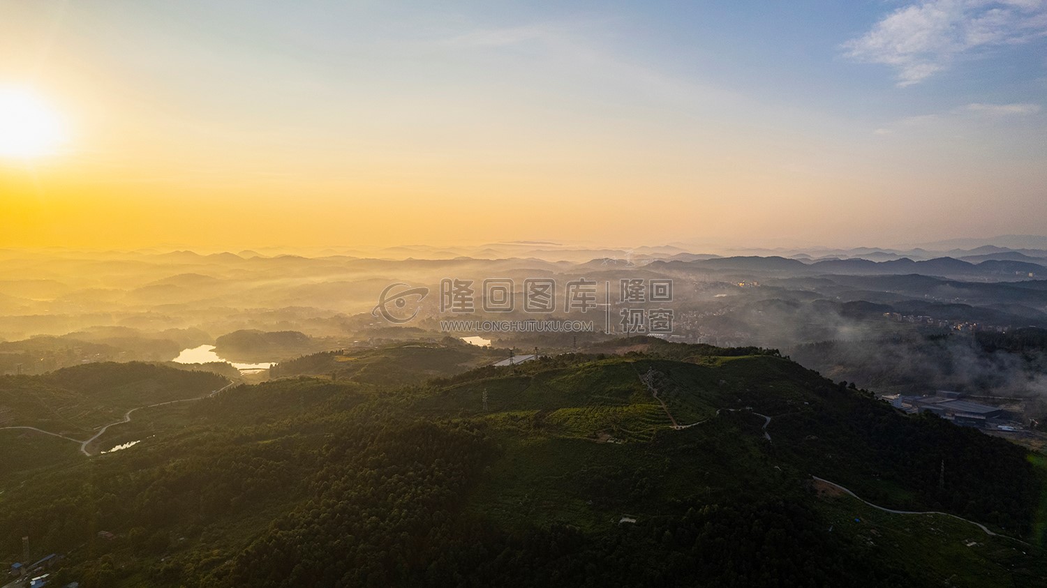 烟霞村乡村日出风光
