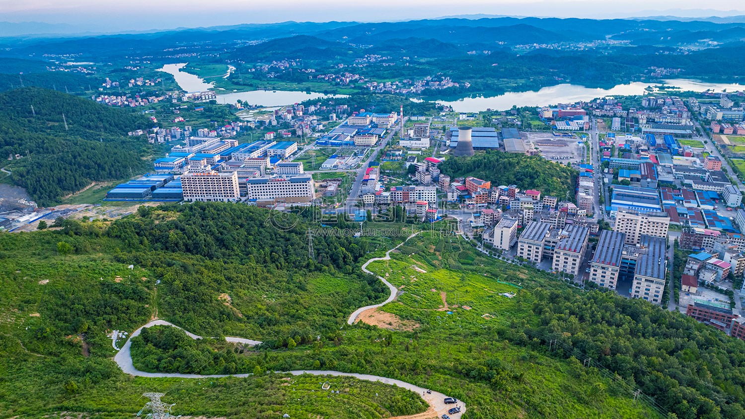 工业园上罗家大岭的路