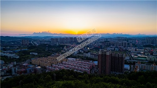 罗家大岭下的兴业小区