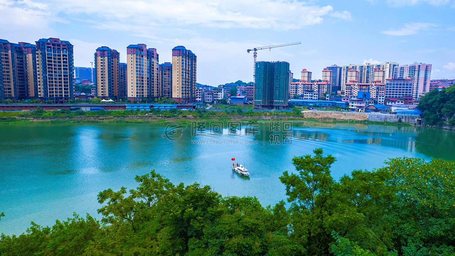 帝豪澄湾赧水河