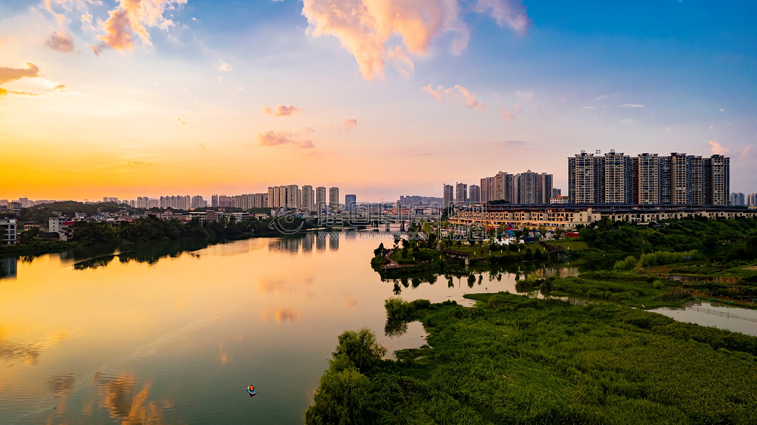 阅江府月亮湾夕阳美景