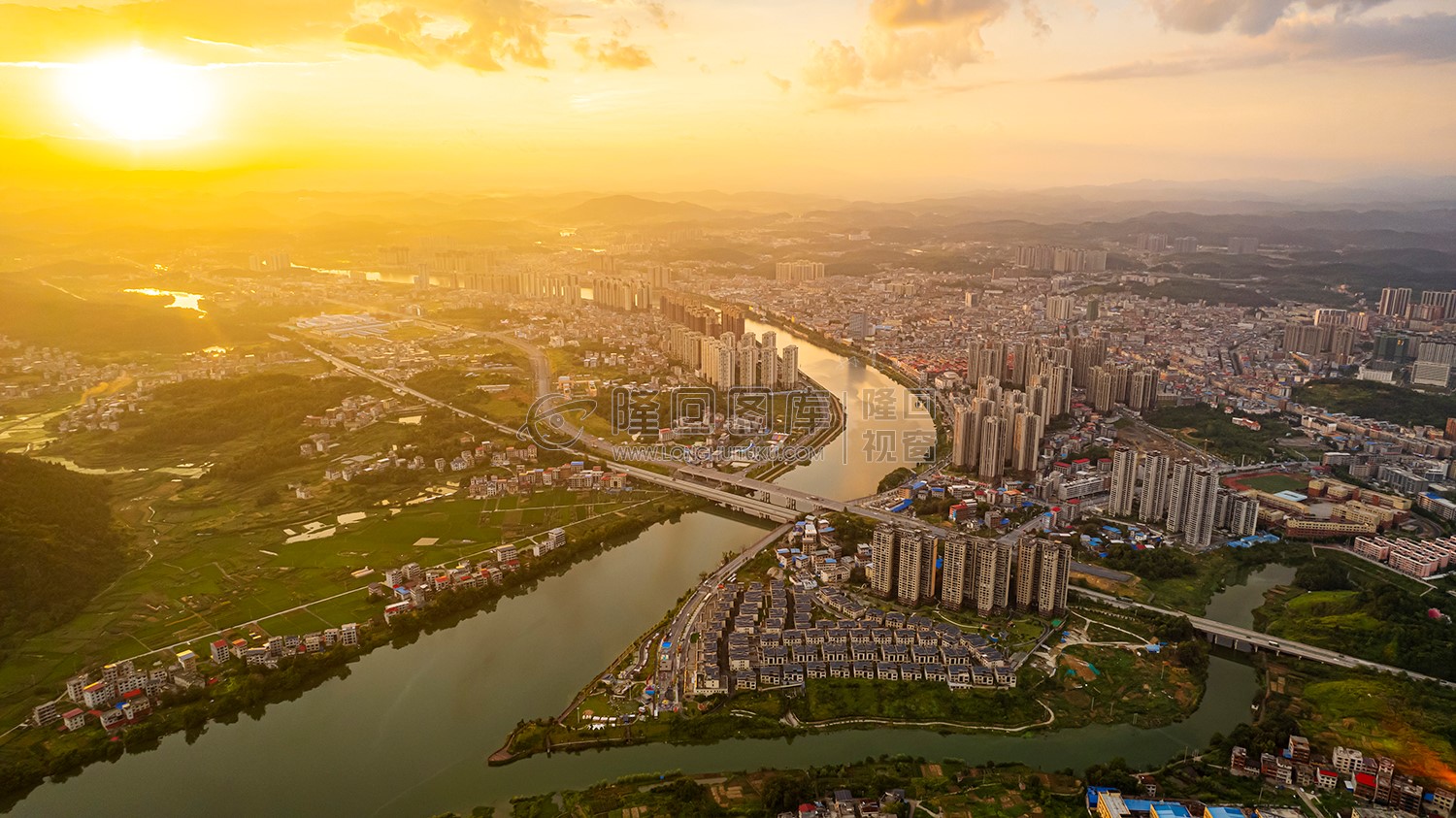 阅江府看隆回夕阳