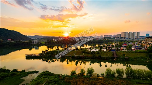 阅江府月亮湾夕阳美景