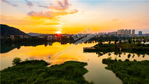 伏龙江赧水河夕阳美景