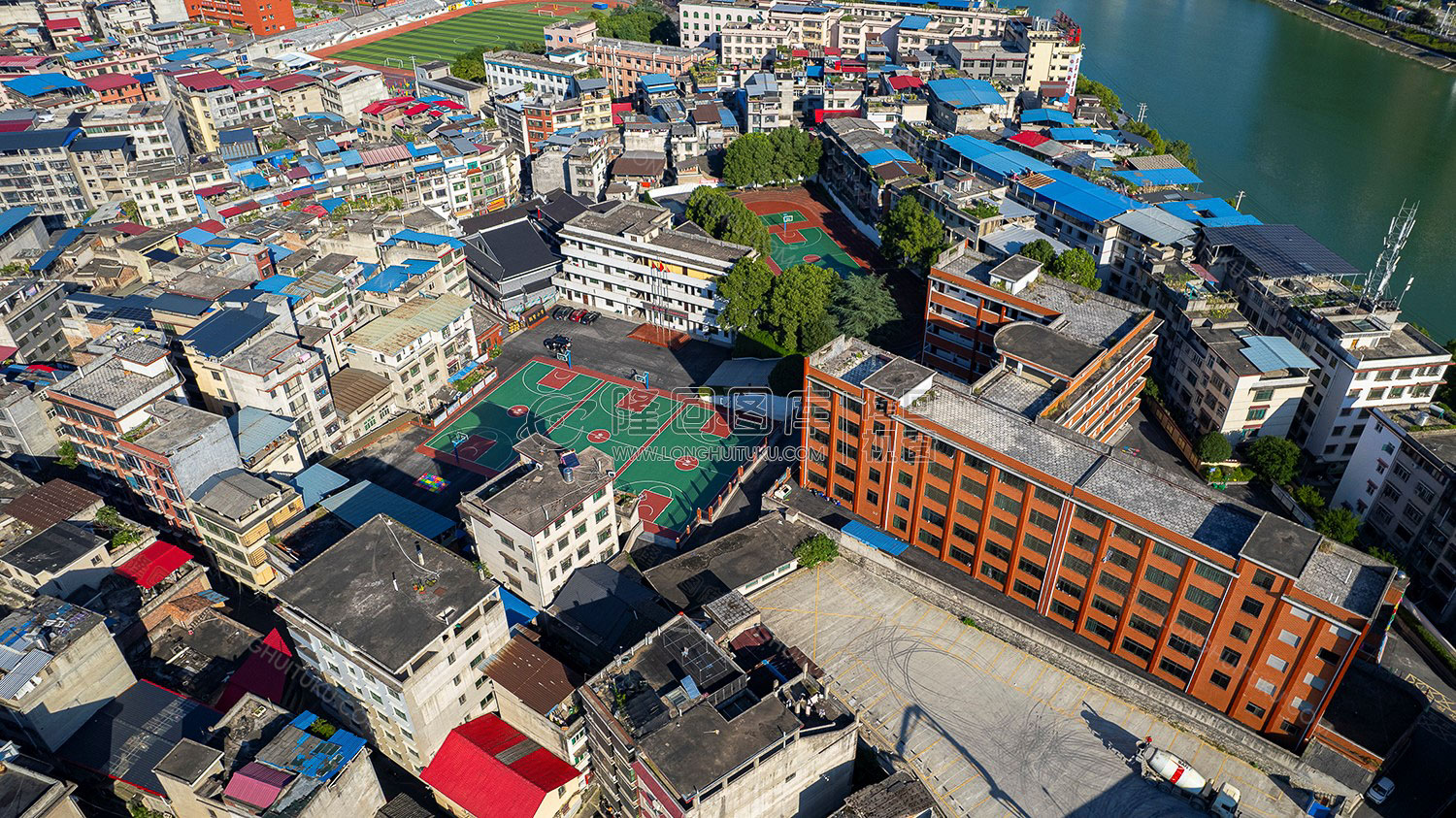 高空航拍群贤小学