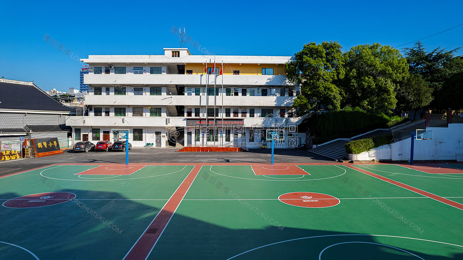 群贤小学办公楼