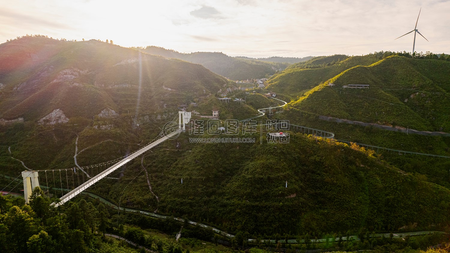 龙瑶幽谷玻璃桥