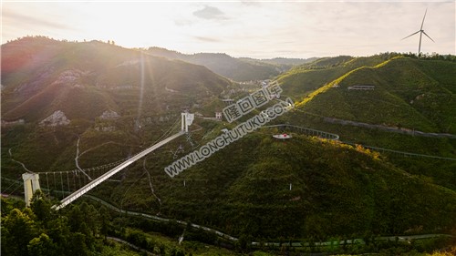 龙瑶幽谷玻璃桥