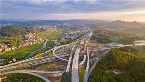 屋主塘枢纽高架桥