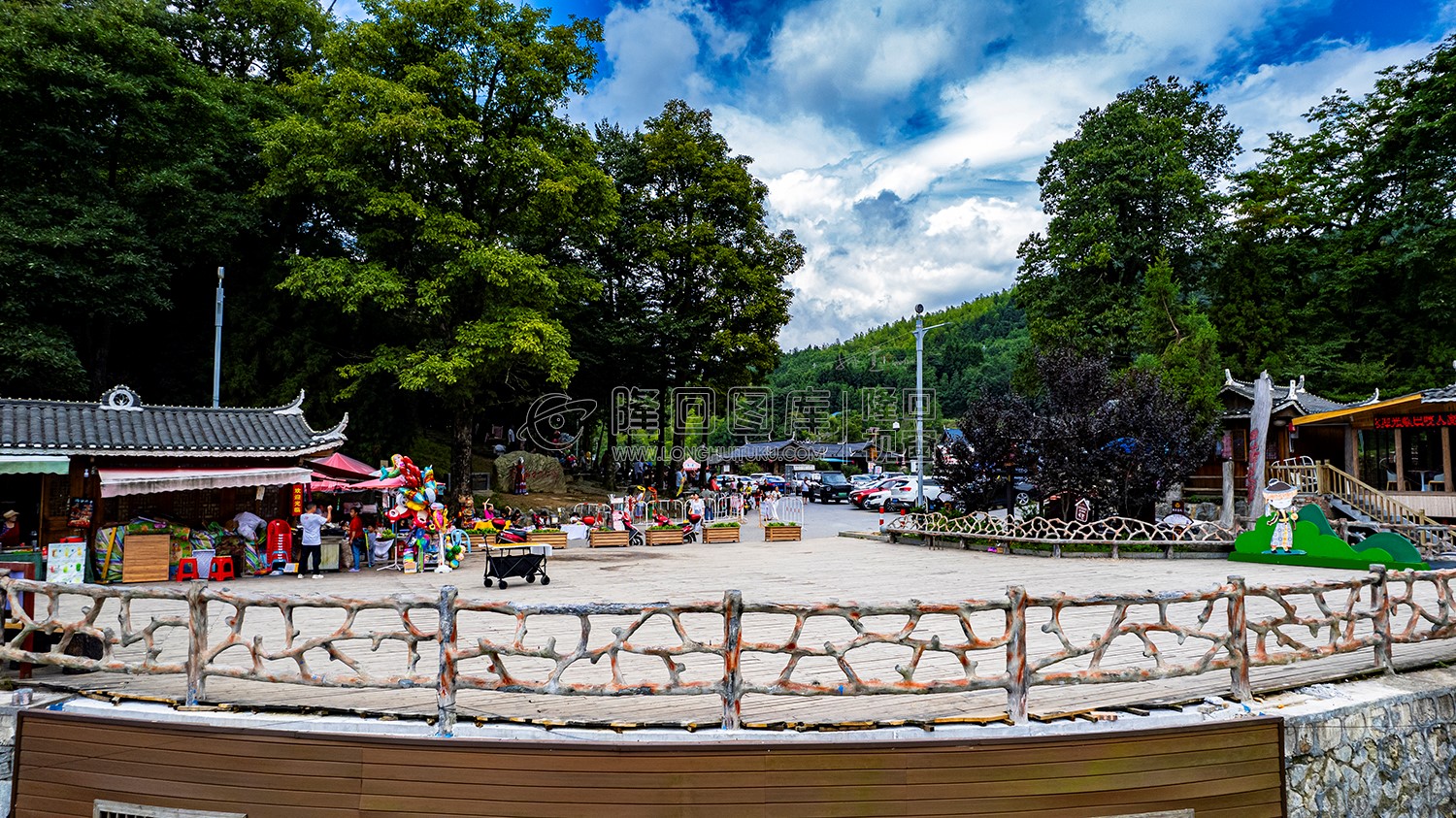 崇木凼古树林观景台