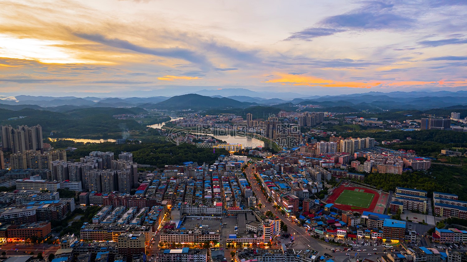 隆回城西方向夜幕日落