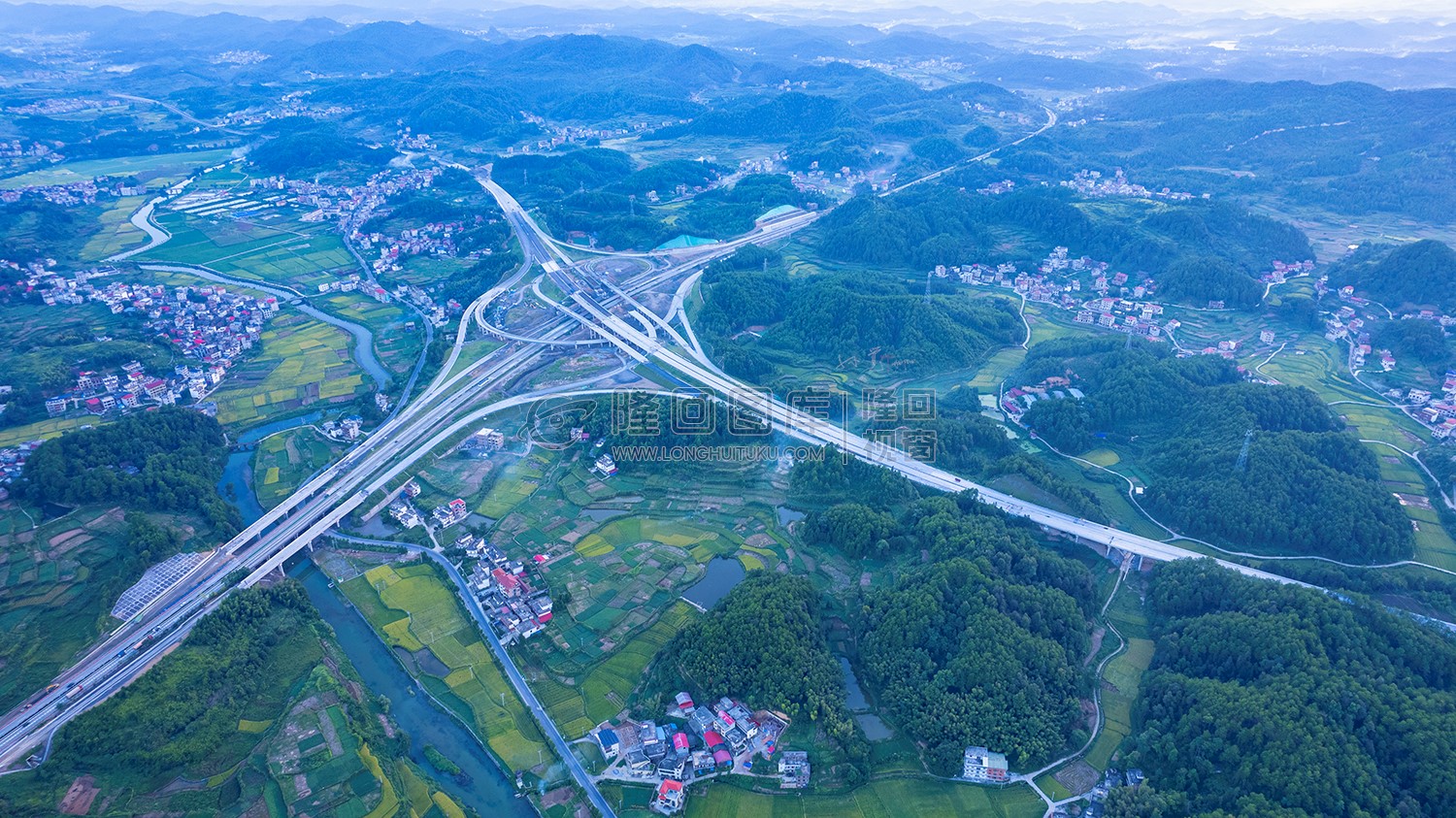 优先村屋主塘枢纽航拍